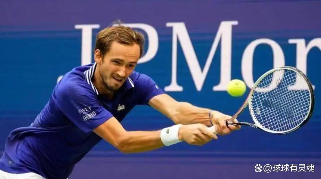 英国网球队横扫澳大利亚网球队，梅德韦杰夫送出助攻