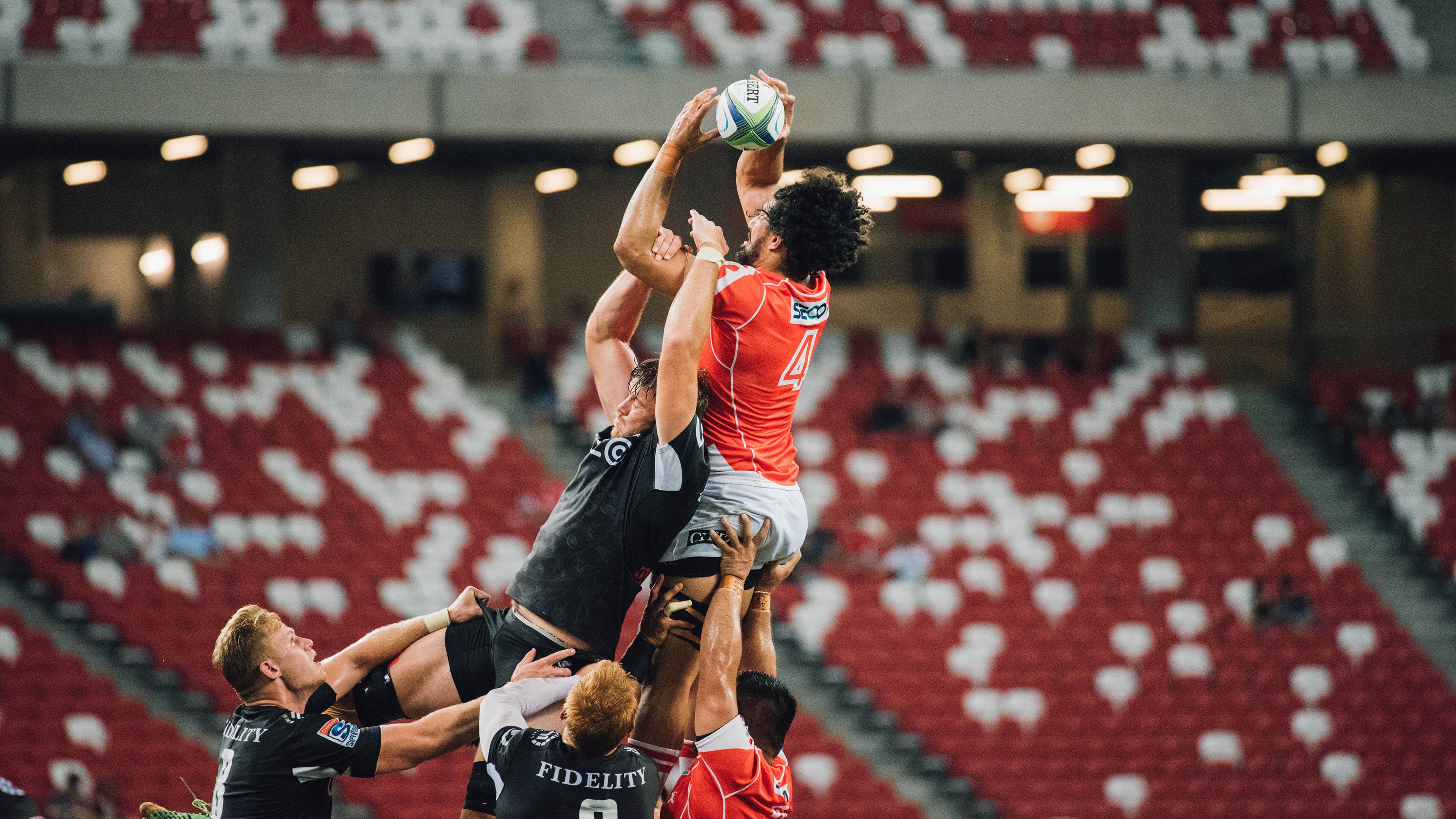 爱德华兹爆发,广东队一波带走魔术