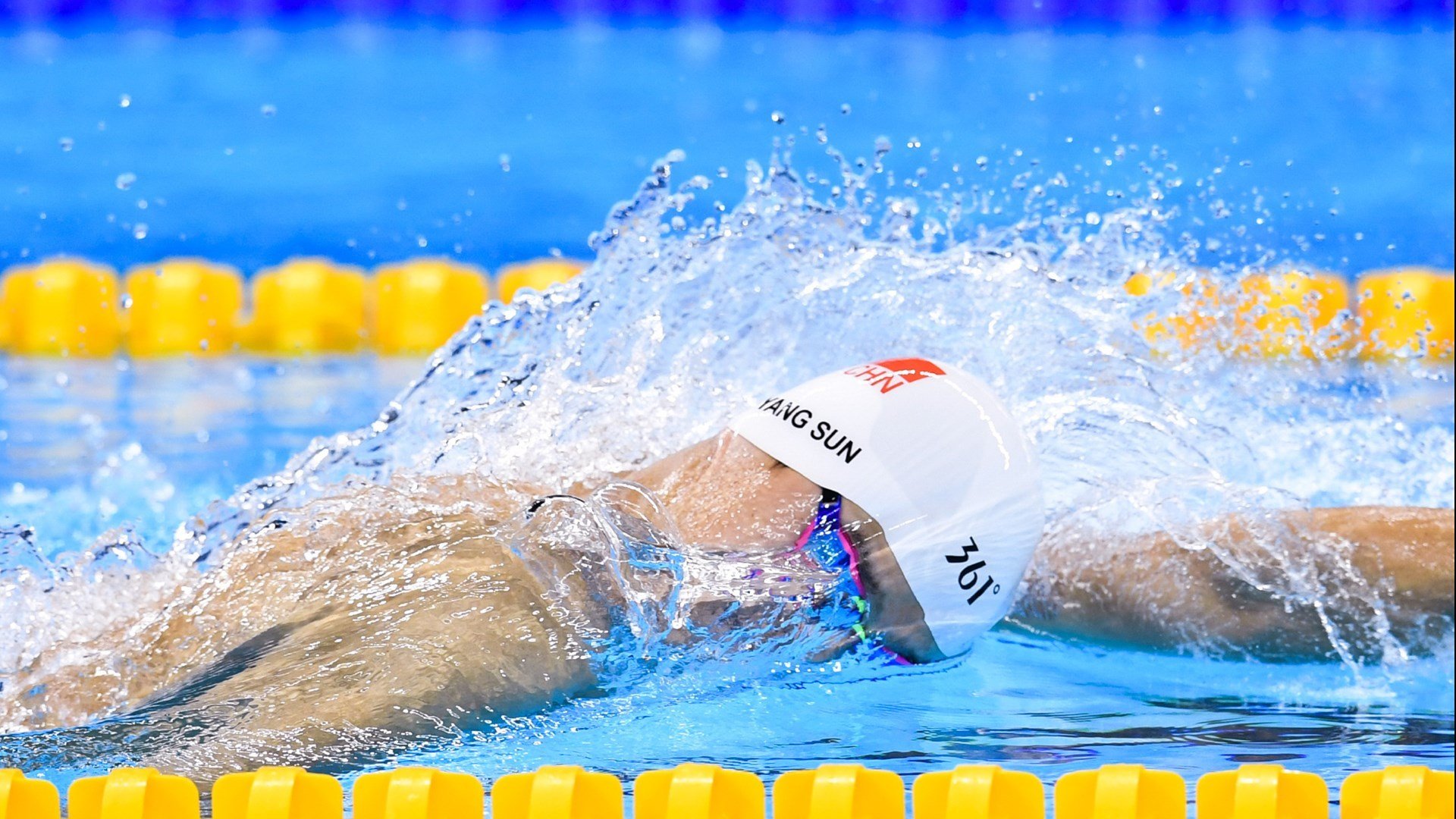 霍勒迪末节狂飙19分,篮网窒息防守锁定胜局,快船三巨头空砍难挽败局